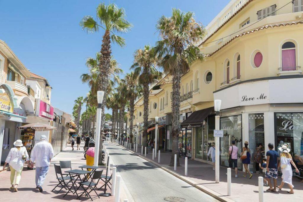 Cosy Holidays - Beach, Bars & Food At 10min Walk Antibes